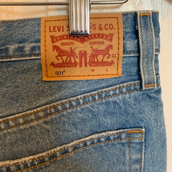 Levi's 501 Straight Ankle Jeans - Size 30 - Picture 4 of 12